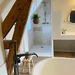 12 Personnes - Le Domaine - *
